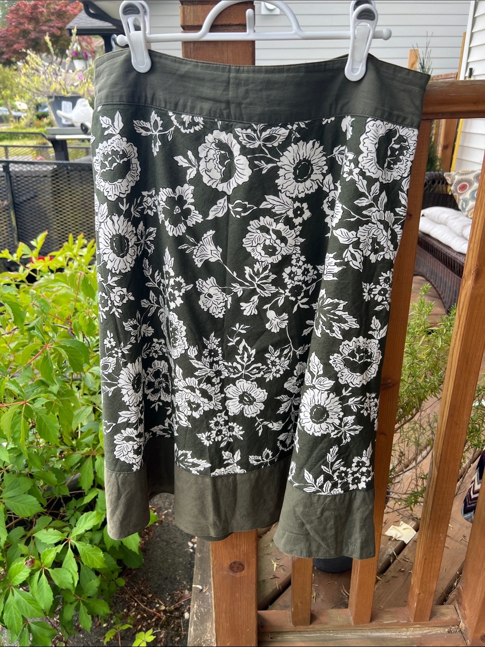 Tommy Hilfiger Olive Green and White Floral A-Line Skirt